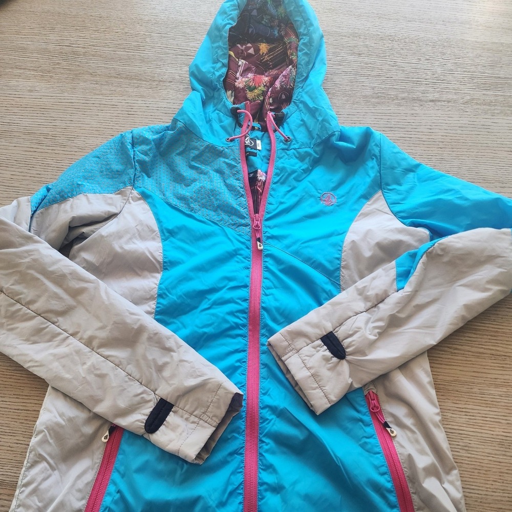 Volcom Let It Storm Hooded Windbreaker. M Colorblock Y2K Resortwear Snowboard